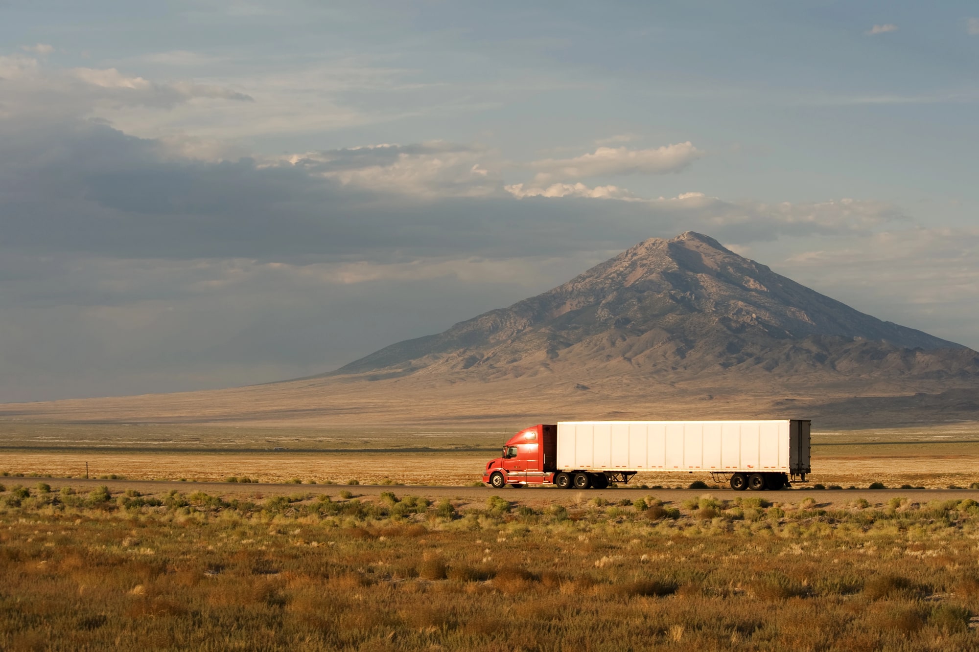 trucking accident lawyer help